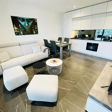 New And Luxury Flat With Parking In Center. Terrace * 룩셈부르크
